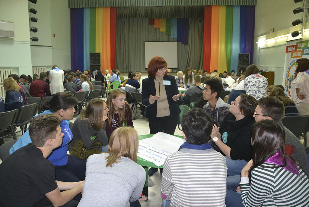 Студенты университета «МИР» провели Областной добровольческий форум