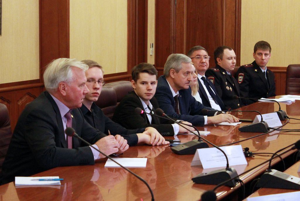 Круглый стол Общественного совета ГУ МВД по Самарской области