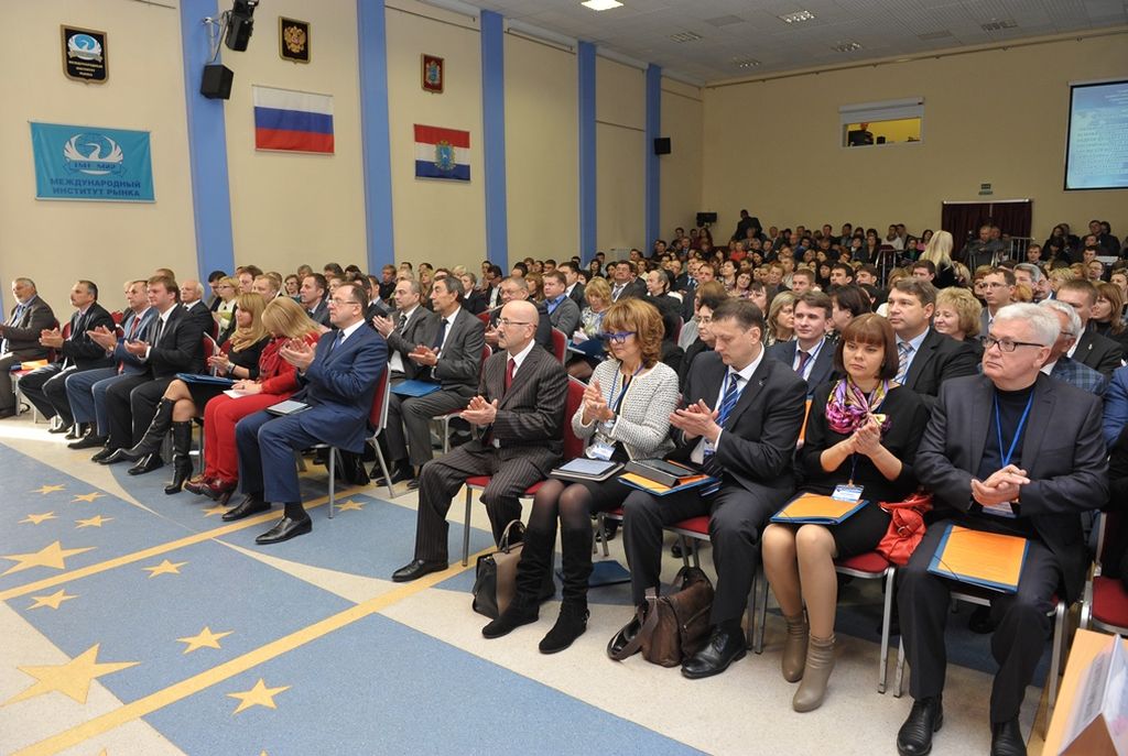 Тренинги самара. Самарский региональный ресурсный центр. Красноярский ресурсный центр Самарская область. ГКУ ресурсный центр СПБ. Коллектив Красноярский ресурсный центр Самарская область.